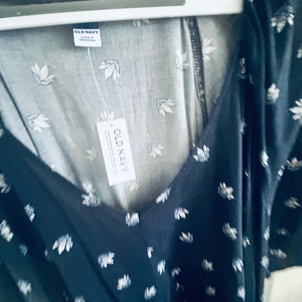 Old Navy Casual Navy Floral V-Neck Dress - 4X NWT - Picture 4 of 5